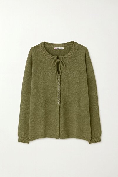 Mixray 6952 Дамски пуловер с копчета и детайли в цвят каки