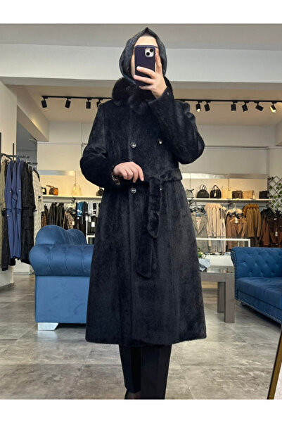 Zühre Women's Fur Collar Button and Belt Detailed Coat 13830