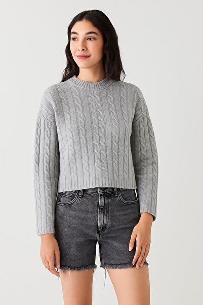 HAKKE Acrylic Thick Knitted Crop Sweater