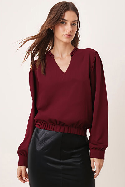 armonika Γυναικεία μπλούζα με λαιμόκοψη σε βραχυκύκλωμα V με λεπτομέρεια πλισέ και ελαστική μέση με μανσέτες ARM-26K001020