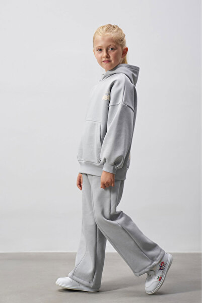 Beniizle Σετ με κουκούλα με στάμπα, τσέπη καγκουρό και 3 κλωστές με ανάγλυφο σχέδιο