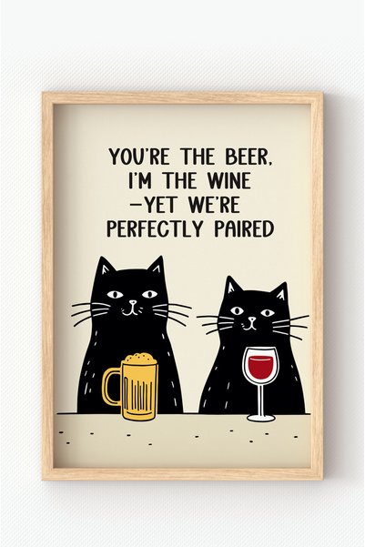 MIOVI Ahşap Çerçeveli Perfectly Paired Cats Poster – Şarap ve Bira Temalı Rom...