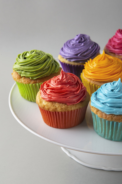 guvash قوالب كيك منقوشة 500 قطعة، ورق كب كيك صغير الحجم للمافن والبراوني