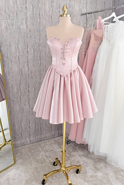 Lenta Moda Pudra Çiçek Detaylı Büstiyer ve Saten Etek