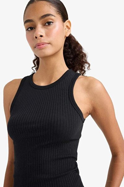 DeFacto Slim Fit Tight-Fitting Halter Neck Ribbed Camisole Tank Top (25 Au)