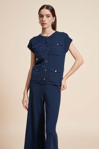 Yola Solid Color Blouse with Pockets and Front Buttons