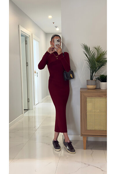 BİRCANÇİL فستان سيندرو بوردو بياقة صياد وخطوط مضلعة