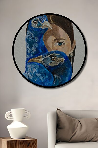 Teona Ahşap Tablou decorativ cu cadru rotund din lemn, cu păuni albaștri și femeie
