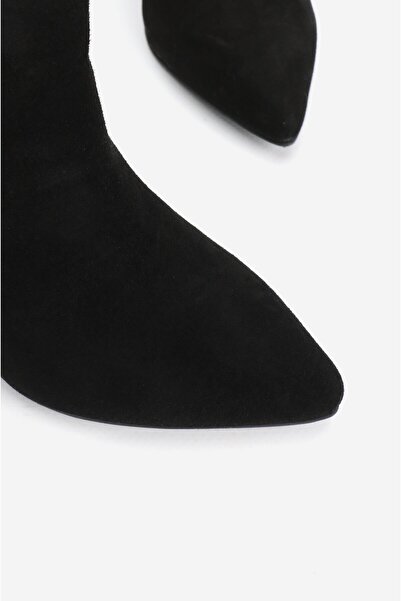 TUNAELLİ KADIN SİYAH SÜET HAKİKİ DOĞAL DERİ 35-40 NUMARA İNCE TOPUKLU SİVRİ BURUNLU BOT & BOOTİE