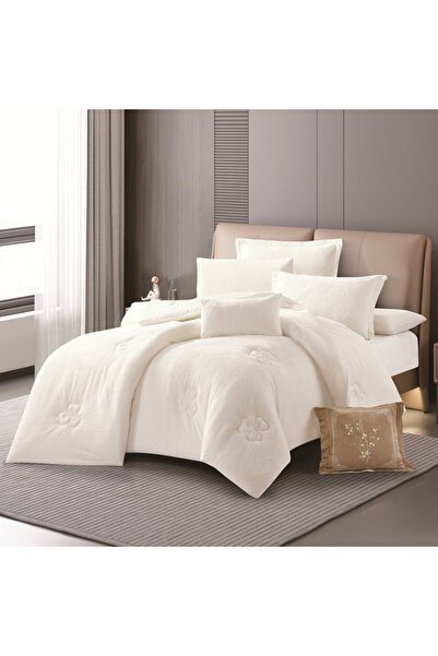 HOURS Horse double-sided winter bedspread, fur and velvet, suitable for a double bed size of 200 x 200 cm, consisting of 8 pieces, 240 stitches