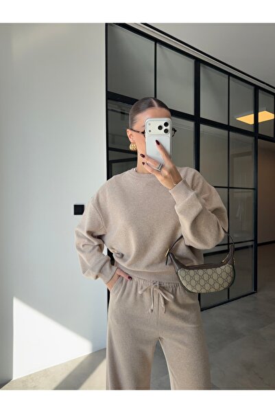 BB Bensu Buyruk BİSİKLET YAKA BEJ SELANİK KUMAŞ TAKIM