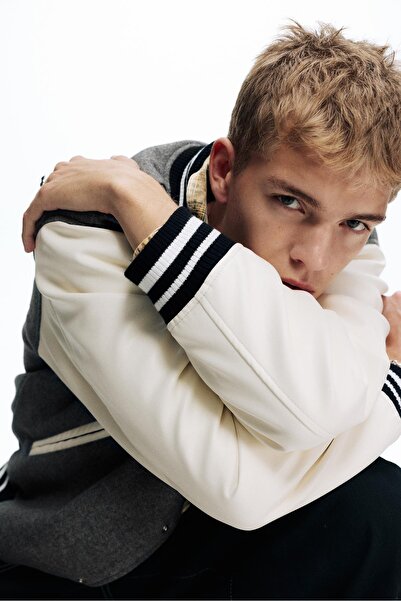 Pull & Bear Nakışlı kolej ceketi