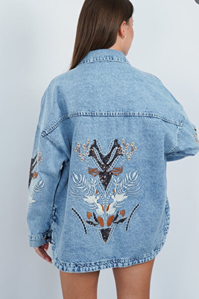 butiksinope AST 940 Kol ve Sırt Nakış Detaylı Oversize Kadın Kot Ceket Mavi