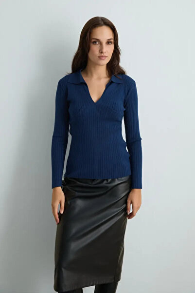 Gusto Polo Neck Ribbed Knit Blouse - Navy Blue