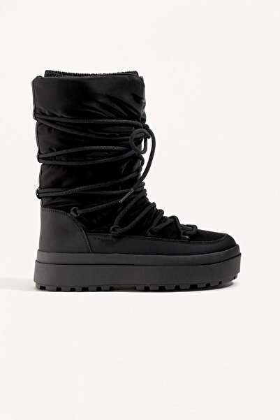 Oysho Bağcıklı naylon kar botu