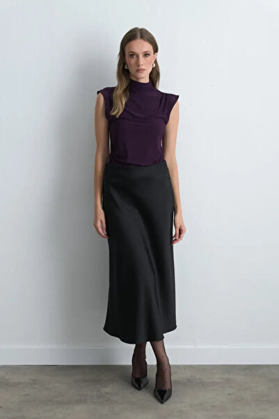 Gusto Verev Cut Long Satin Skirt - Black