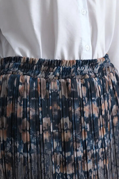 Gusto Patterned Long Pleated Skirt - Navy Blue