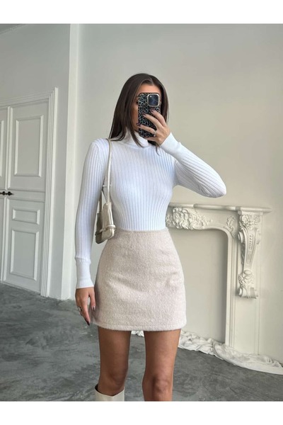 mydukkan.co Crinkled Cashmere Skirt