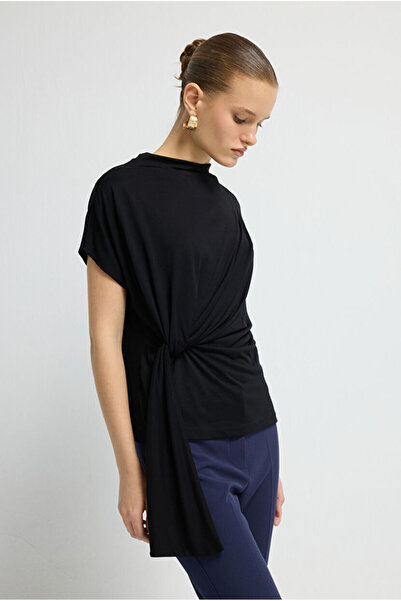 adL Düğüm Detaylı Bluz