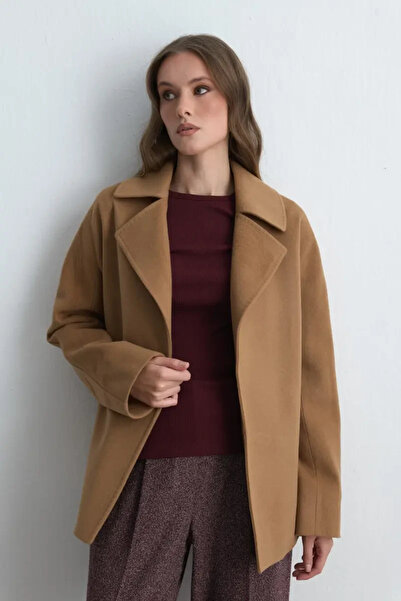 Gusto Belted Short Coat - Camel