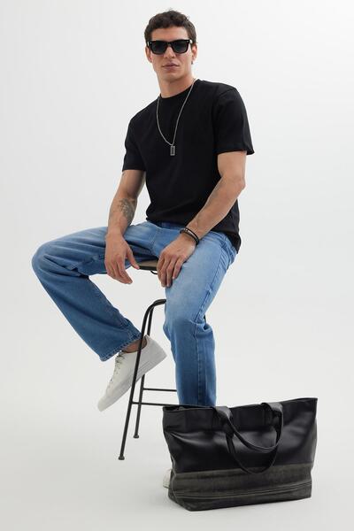 Tudors Ανδρικό μπλουζάκι με κλασική εφαρμογή, 100% βαμβακερό, μαύρο μπλουζάκι με λαιμόκοψη