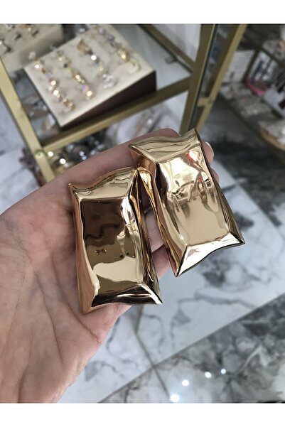 the ASEL İNCİ أقراط ذهبية موديل إزيمي من العلامة التجارية موديل مارك