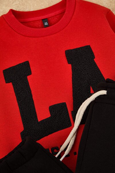 TRENDYOLKIDS طقم ملابس سفلية محبوكة للأولاد من القطن الأحمر السميك/القطيفة الداخلية B مطبوع عادي للأولاد TKDAW26AU00048