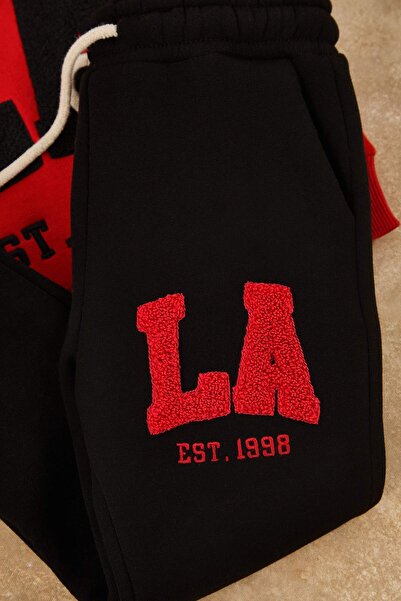 TRENDYOLKIDS طقم ملابس سفلية محبوكة للأولاد من القطن الأحمر السميك/القطيفة الداخلية B مطبوع عادي للأولاد TKDAW26AU00048