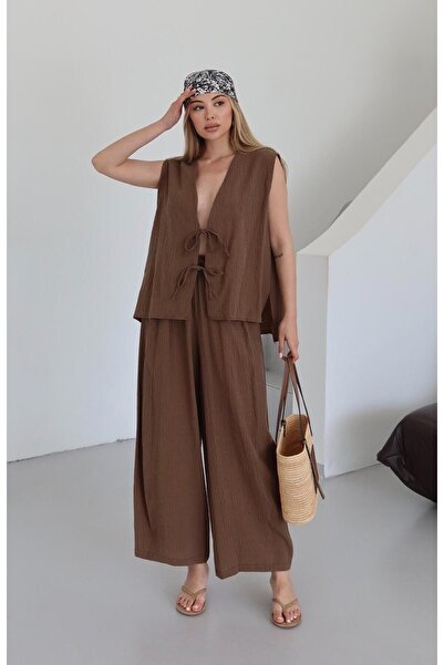 Laluvia Barna Samantha nyakkendős mellény nadrág szett