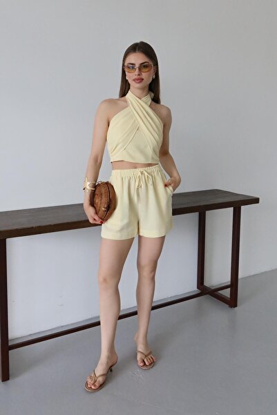 Laluvia Gelbes Martina Neckholder-Bustier-Set mit Shorts