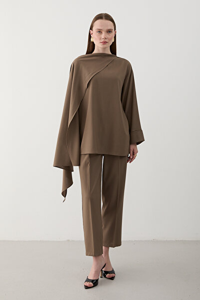 Laluvia Mink Self-Embroidered Blouse and Pants Set - 8752