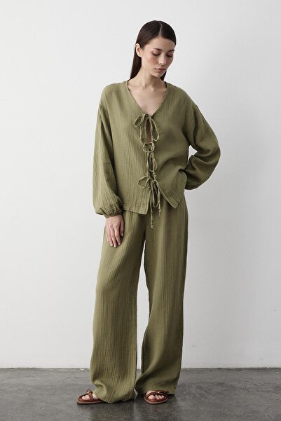 Laluvia Khaki 100% Cotton Tie-Up Blouse Pants Set