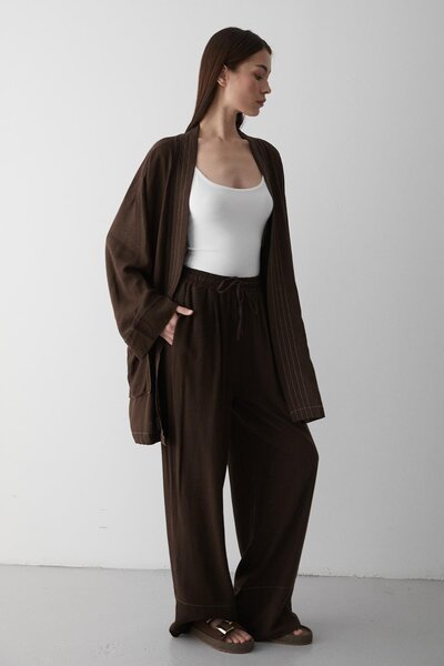 Laluvia Brown Pocket Detailed Belted Kimono Set