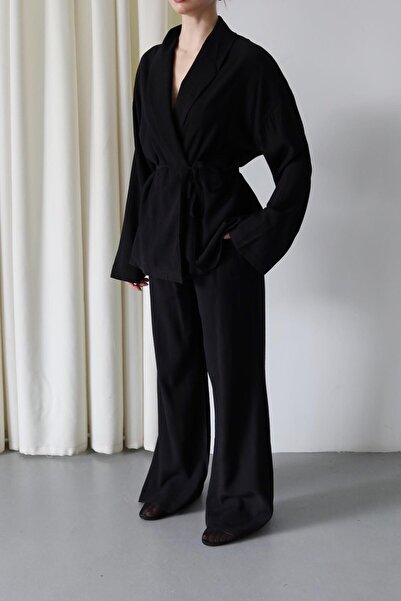 Laluvia Černý šálový límec kimono set