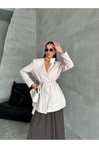 Laluvia Елегантна куртка-пуховик кольору Tas