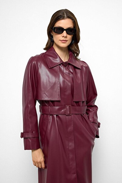 Olcay Raglan Sleeve Cape and Punto Stitch Detail Leather Trench Coat Bordo 6754