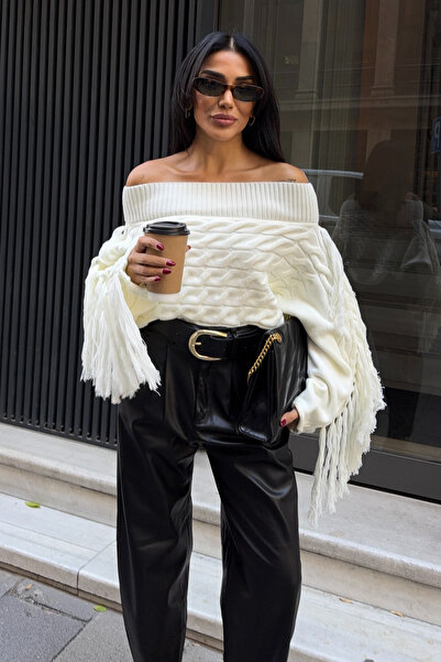 Lijuri Svetr s copánkovým vzorem a střapcem na rukávech 1276-15