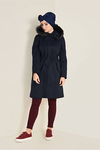 Alvina 9779 Модель парка з капюшоном і затяжкою на талії