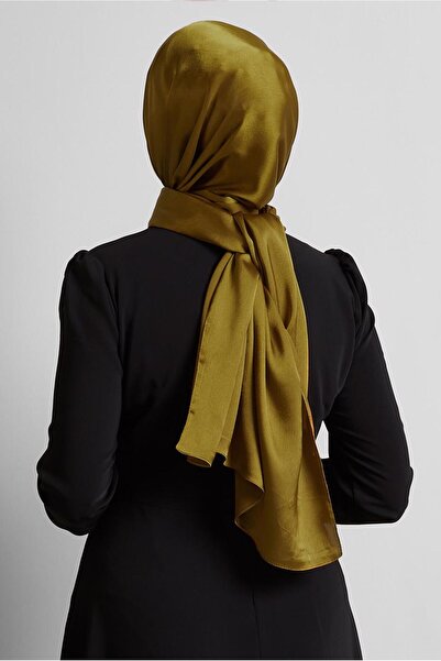 Alvina Satin Shawl 8570