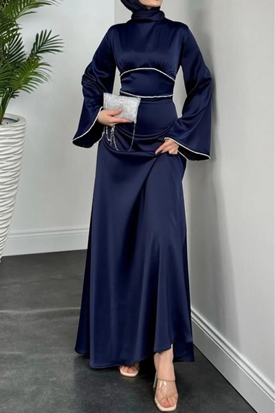Raya Gym Kolları ve Beli İnci Taş Detaylı Volan Kol Saten Tesettür Abiye