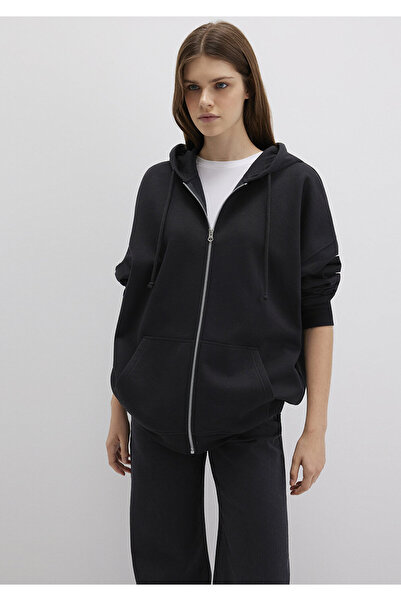 Mavi Kapüşonlu Fermuarlı Siyah Sweatshirt 1610221-900