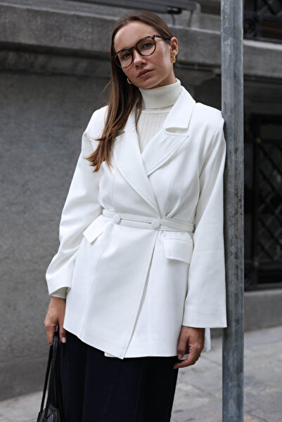 ZÜLAYS Biye Bağlamalı Blazer Ceket Beyaz