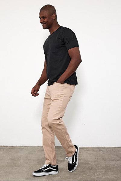 VENA Μπλουζάκι Simon με λαιμόκοψη και λεπτομέρεια τσέπης - Μαύρο