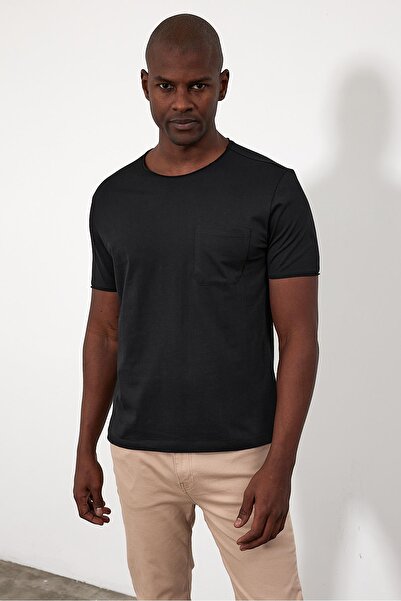 VENA Μπλουζάκι Simon με λαιμόκοψη και λεπτομέρεια τσέπης - Μαύρο