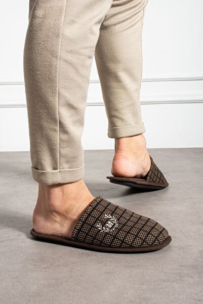 FUGA MODA شبشب منزلي رجالي من Astra بنمط مربع بني مغلق من الأمام