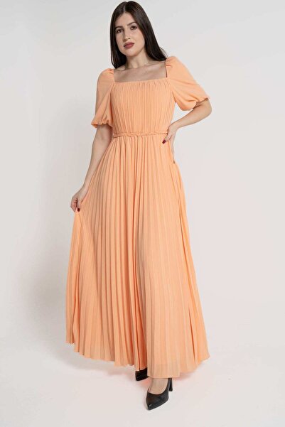 mica فستان ماكسي مطوي بأكمام قصيرة ورقبة مربعة