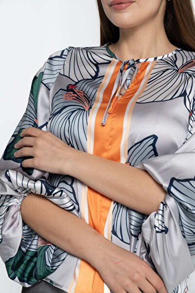 Nichii Women's 3/4 Sleeve Loose Floral Blouse