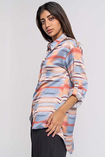 Nichii Women's Long Sleeve Button-Up Shirt with Printed Design