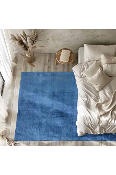 Al Kaffary Carpet سجادة كاندي، ناعمة ورقيقة بتصميم كلاسيكي أساسي، مثالية لغرف النوم وغرف المعيشة، لون أزرق