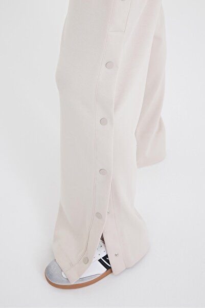 VENA Ruby Wide Leg Jogging Pants with Elastic Waist and Side Snaps (Cupro)-Bone